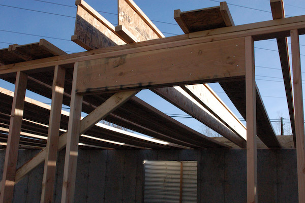 floor joist beam under