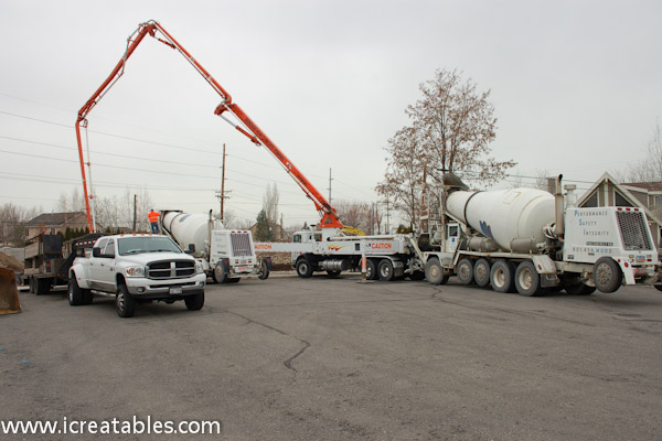 concrete-pump-truck-pour